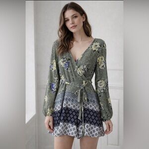 Francesca's Collections Green Floral Romper